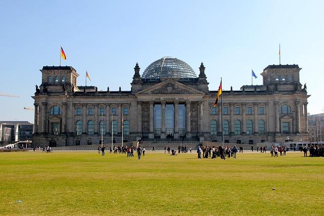 Berlin Awaits: Your Comprehensive Travel Guide to the City's History, Culture, and Hidden Gems
