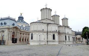 Romania Revealed: Your Ultimate Travel Guide to Enchanting Landscapes, Culture, and Hidden Treasures